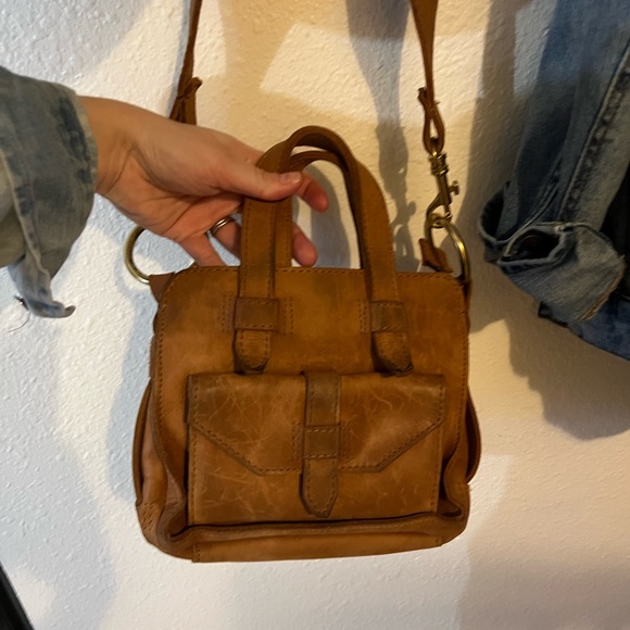 Leather crossbody - Picture 4 of 5